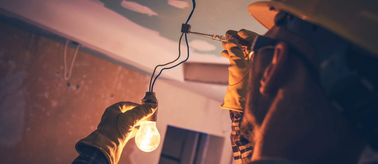 Working Contractor Electrician